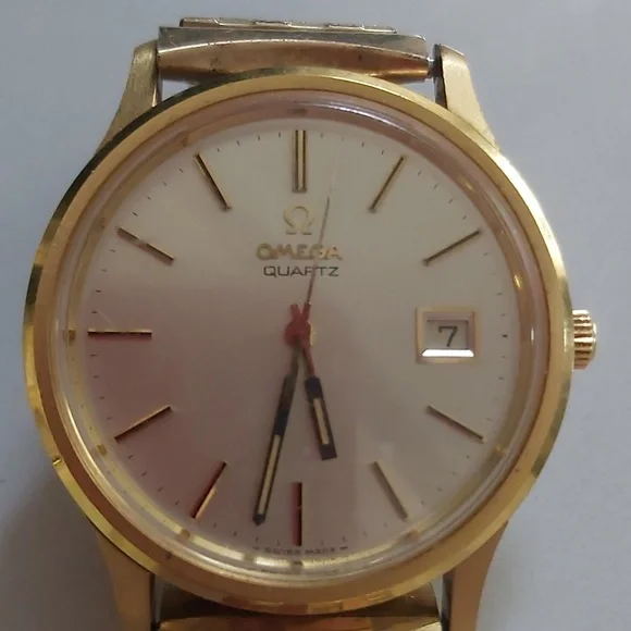 Omega Gold Quartz Watch - Picture 2 of 15